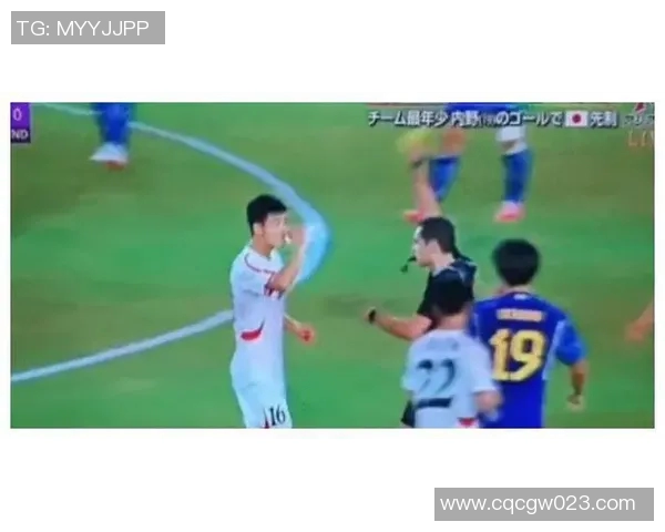 中国运动员夺金后向观众比心暖意满满赛场瞬间感动无数人 中国运动员夺金后向观众比心暖意满满赛场瞬间感动无数人